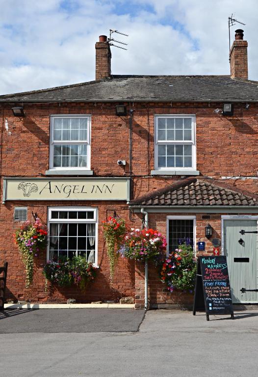 Angel Inn Misson 외부 사진
